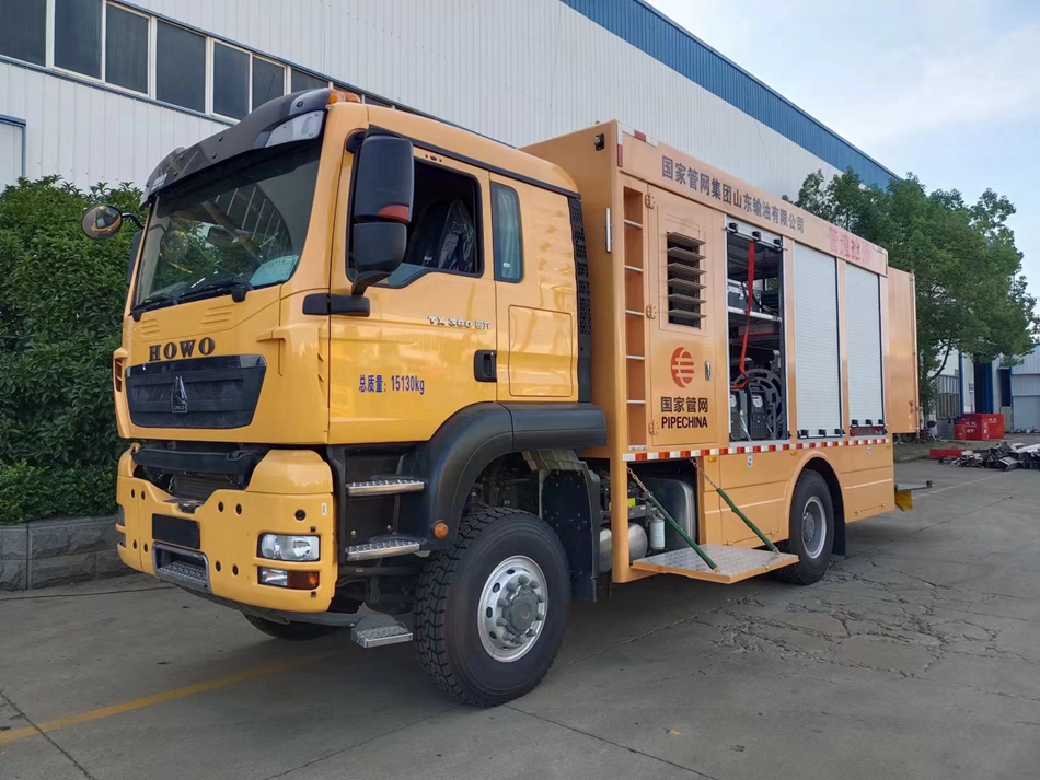重汽豪沃裝備車 重汽豪沃裝備車